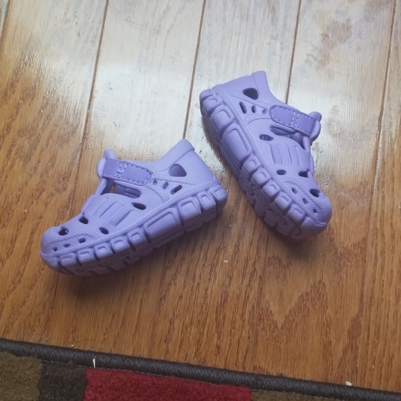 Girls water shoes - Picture 3 of 3